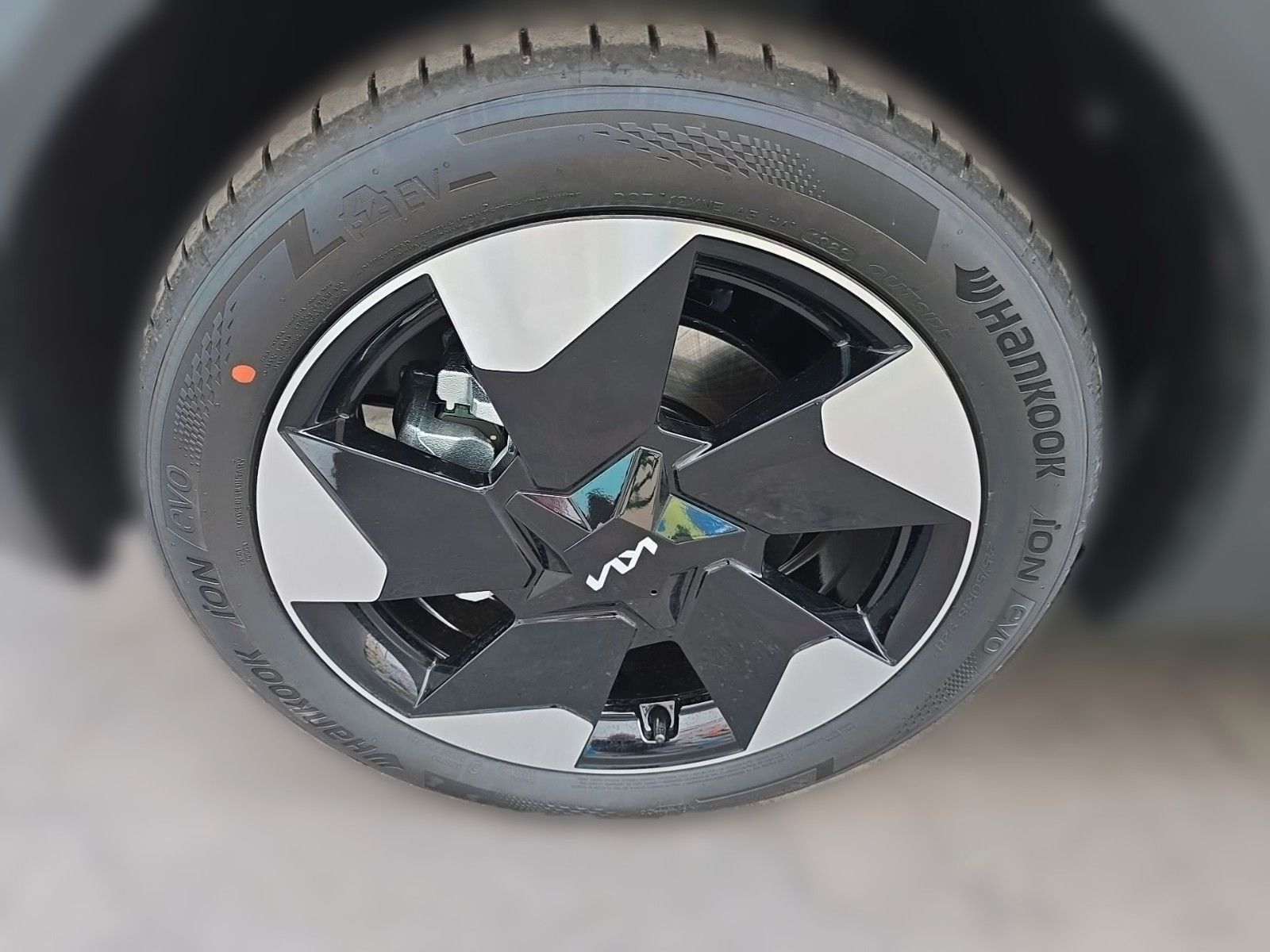 Fahrzeugabbildung Kia EV2 42.2 4S EARTH WIC 22AC TEC DWP DES