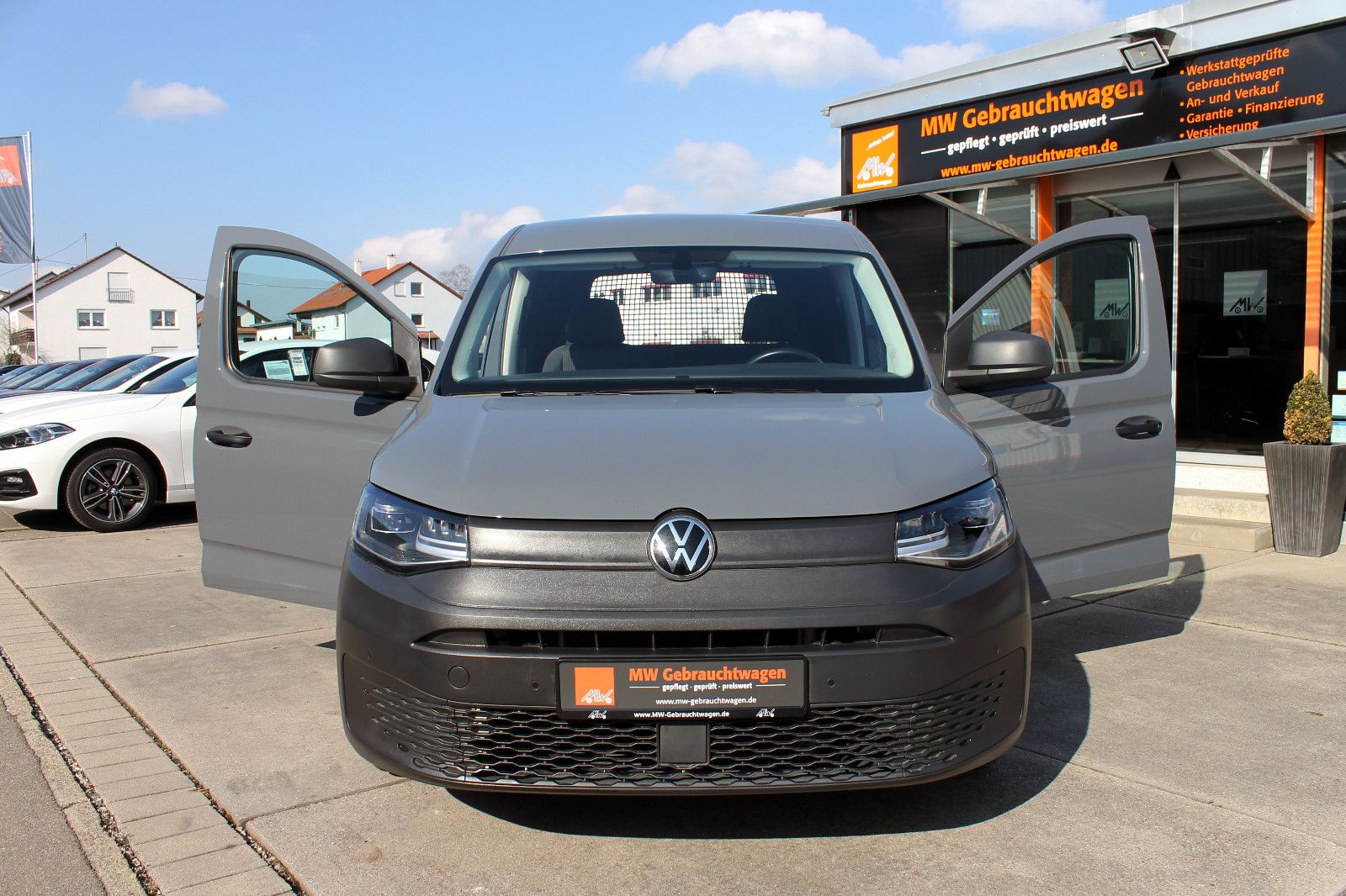 Fahrzeugabbildung Volkswagen Caddy Cargo 2.0TDI Automatik LED TEMP KAM PDC BT
