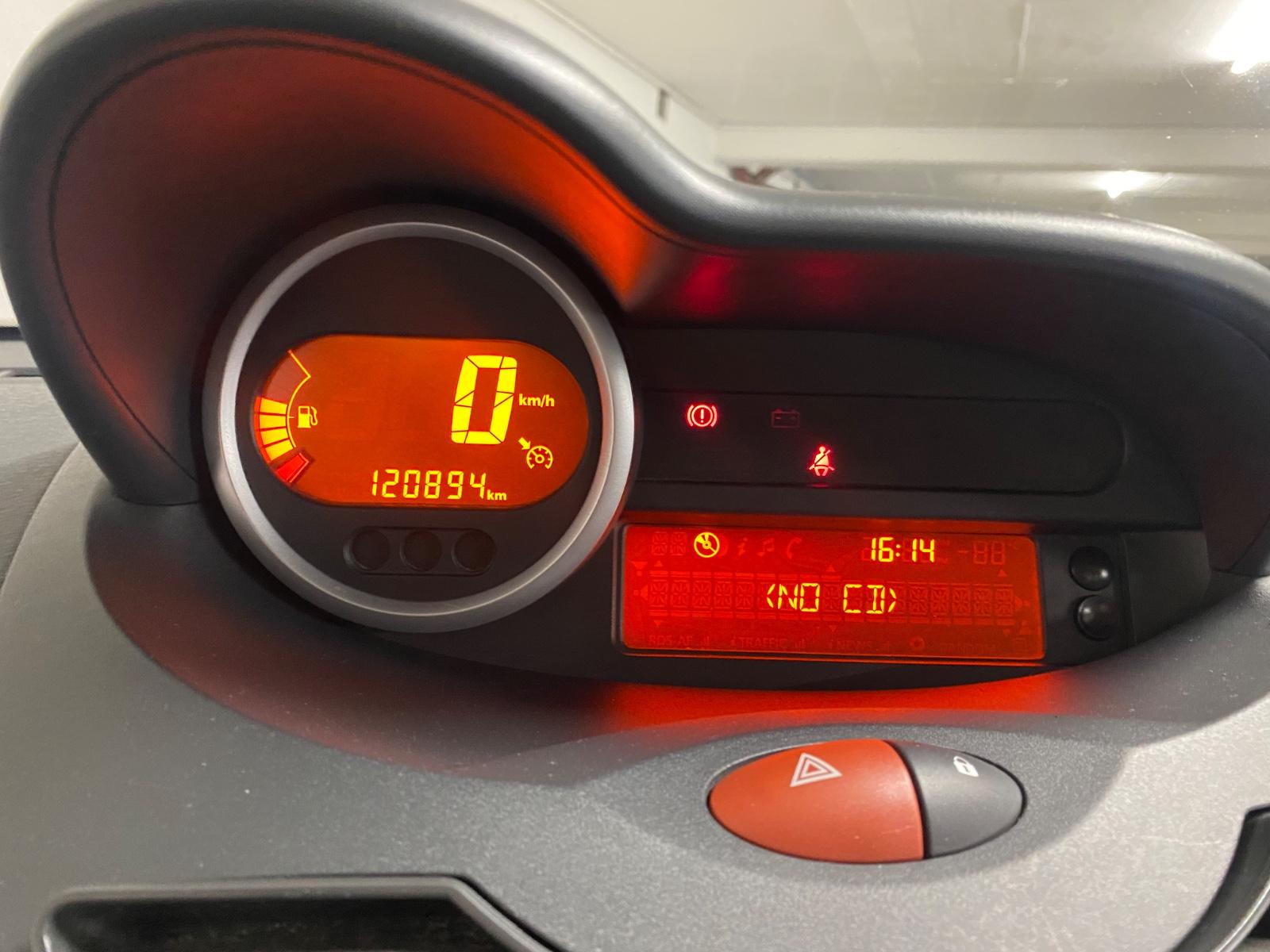 Renault Twingo Expression*TÜV 08.2028*
