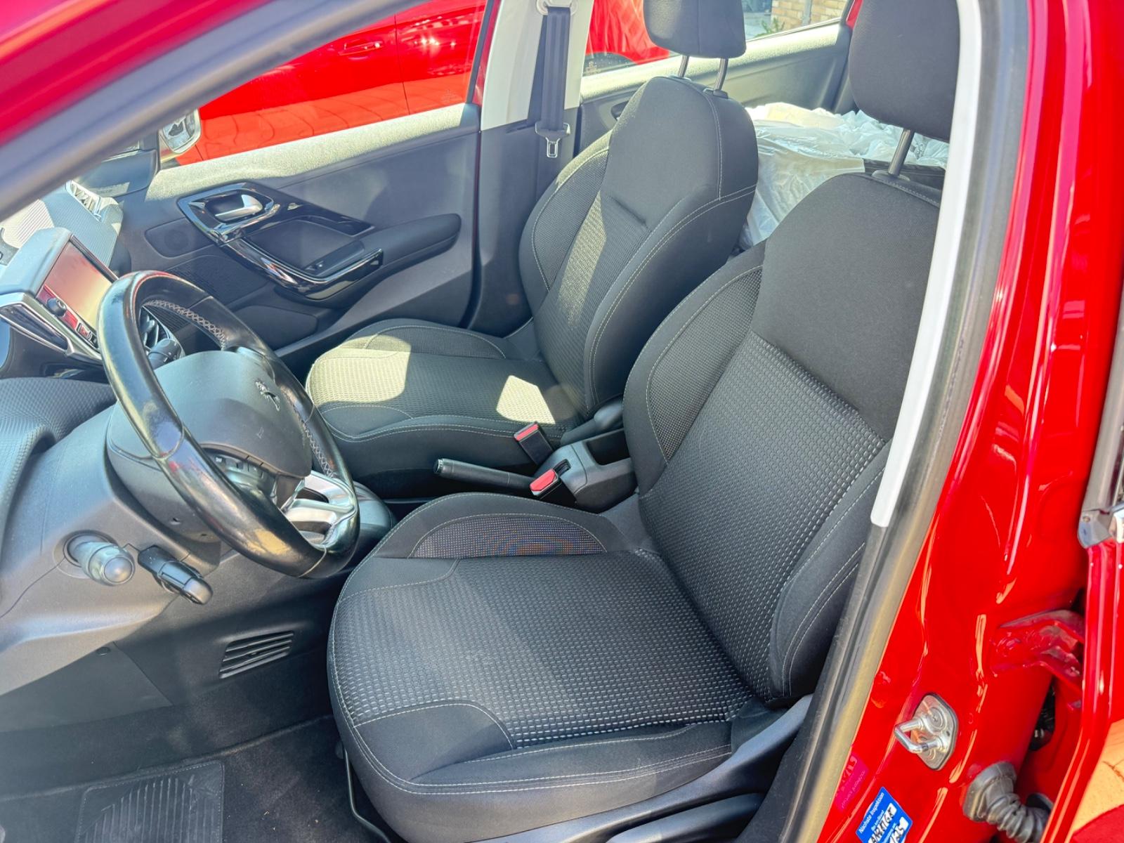Peugeot 208 Allure