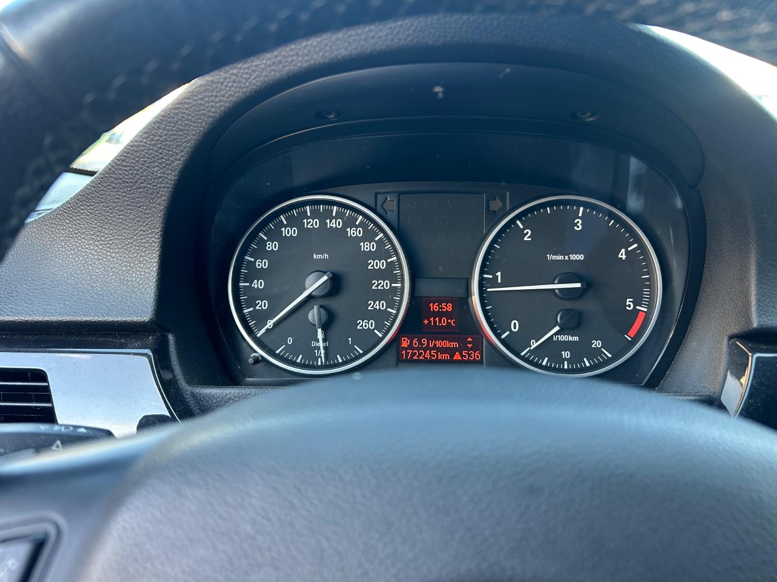 BMW 316 2012 — photo 10