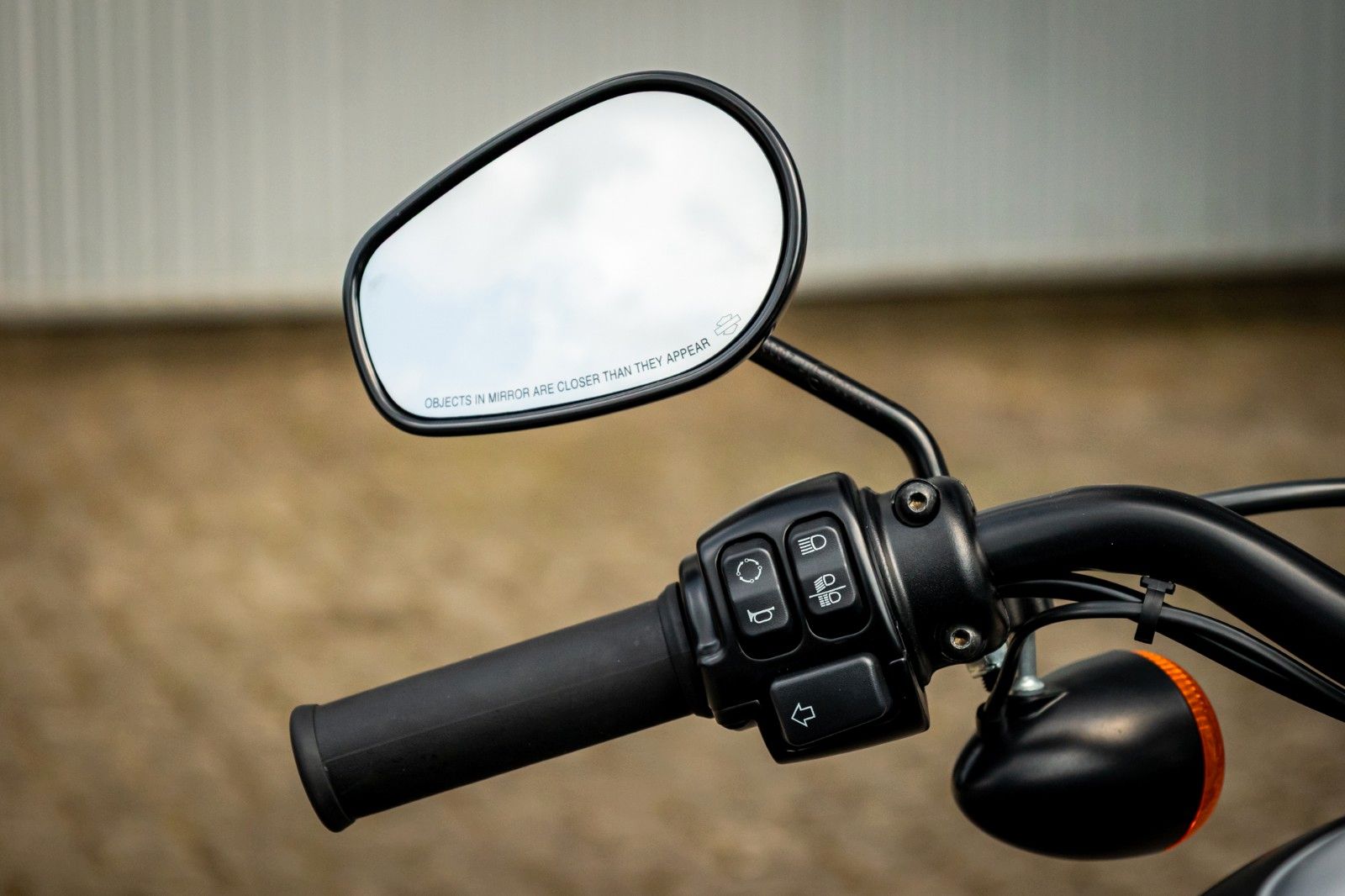 Fahrzeugabbildung Harley-Davidson XL883N Iron 883 - Vance & Hines