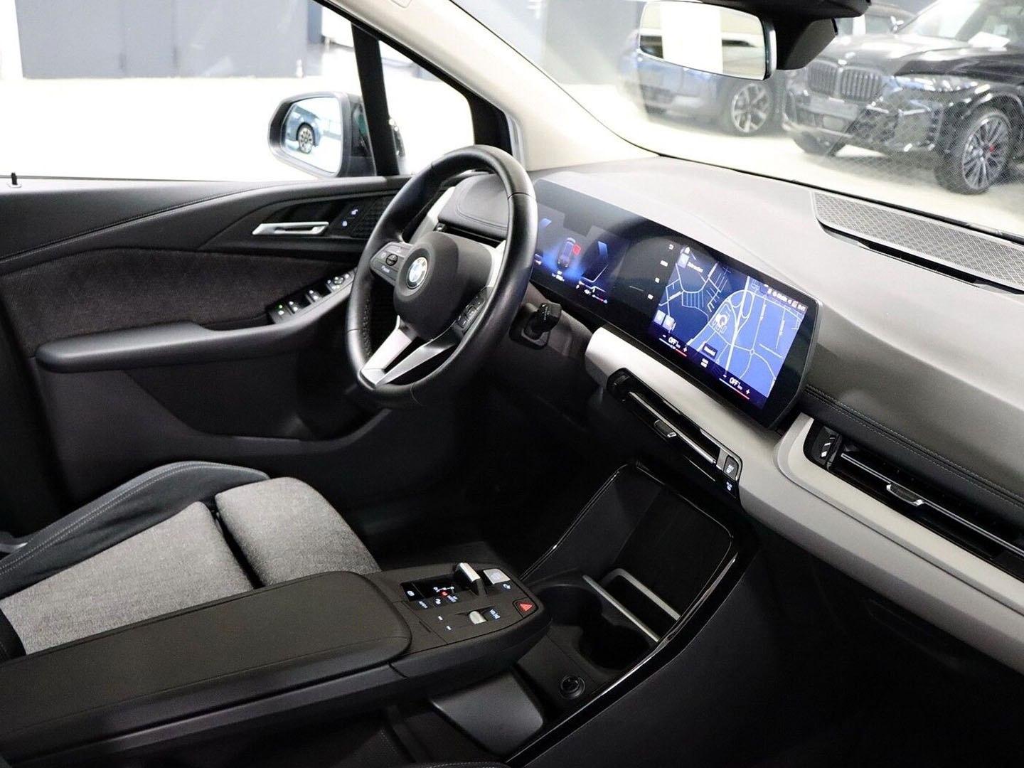BMW 218 Active Tourer 218d, миниатюра 6