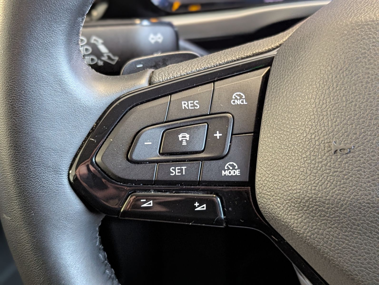 FORD Tourneo Connect L2 Titanium 7-Sitze Bi-LED Cam A - Image 24