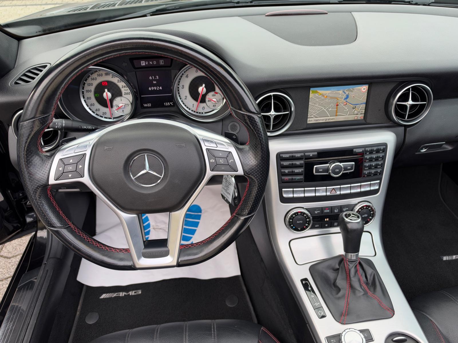 Mercedes-Benz SLK 350 V6 AMG-Line AirScarf 2.Hd Navi ILS Leder