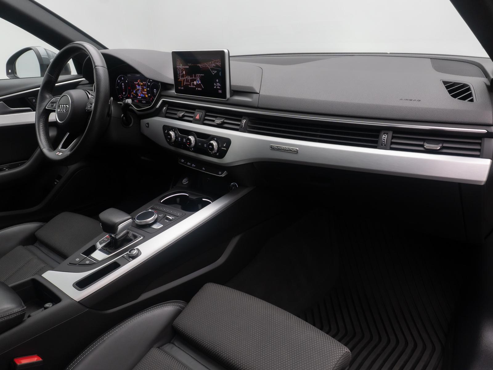 Audi A4 quattro SLine Kamera DAB Massage Panorama 18"