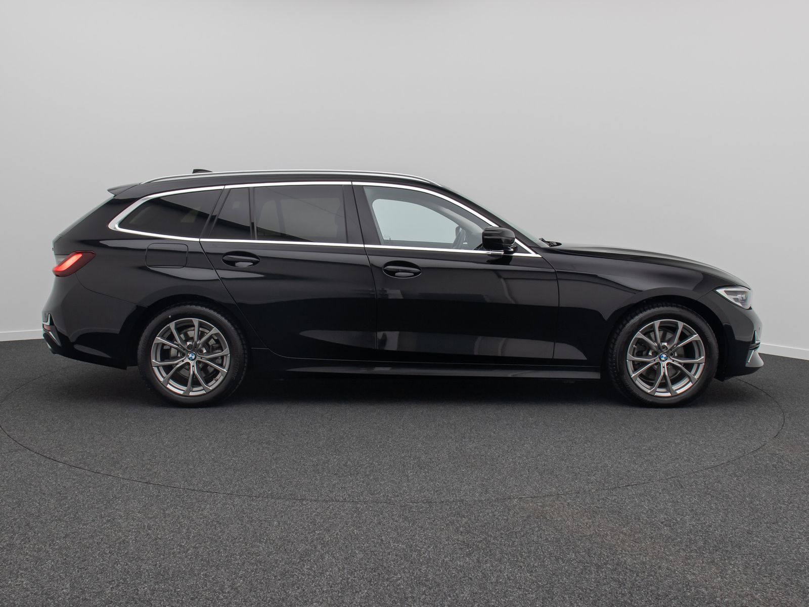 Fahrzeugabbildung BMW 320d Luxury Line DAB Leder Komfort HiFi Sport