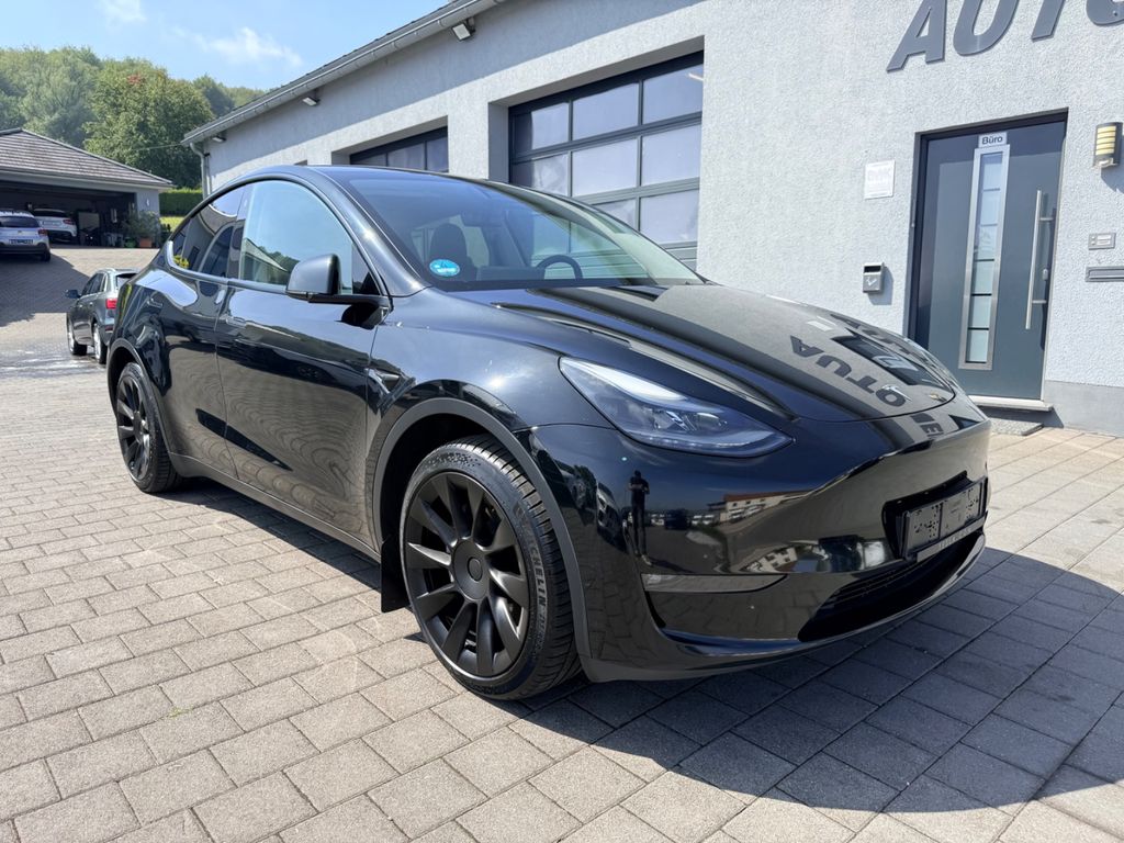 Image of Tesla Model Y
