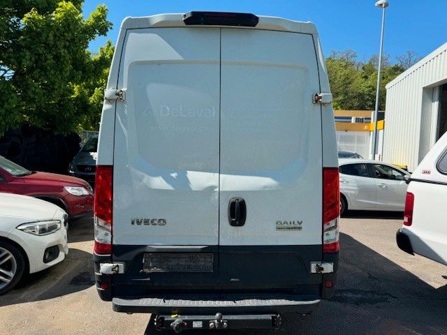 Fahrzeugabbildung Iveco Daily Kasten HKa 35 S HI MATIC L3H2