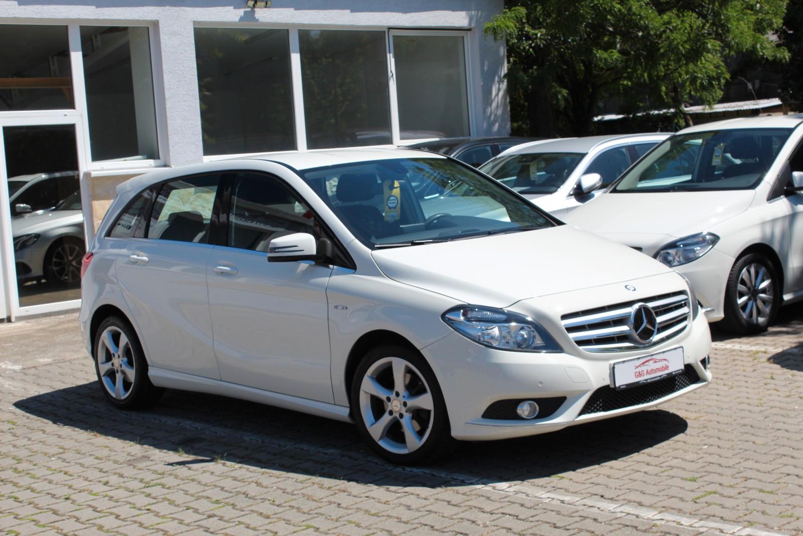 Mercedes-Benz B 200 Edition AUT*R.KAM*SHZ*PDC*NAVI*