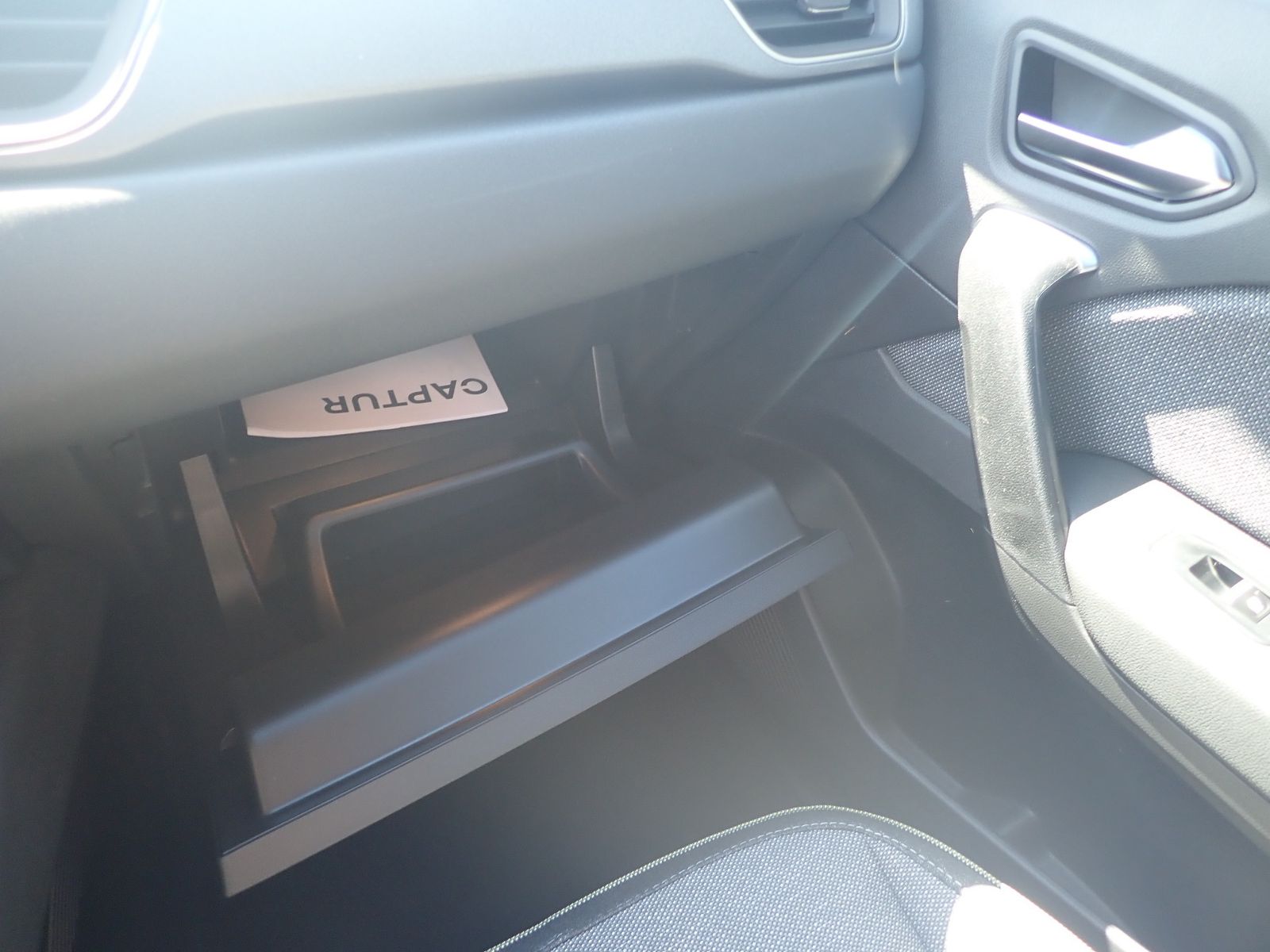 Fahrzeugabbildung Renault Captur Techno Full Hybrid E-Tech 160