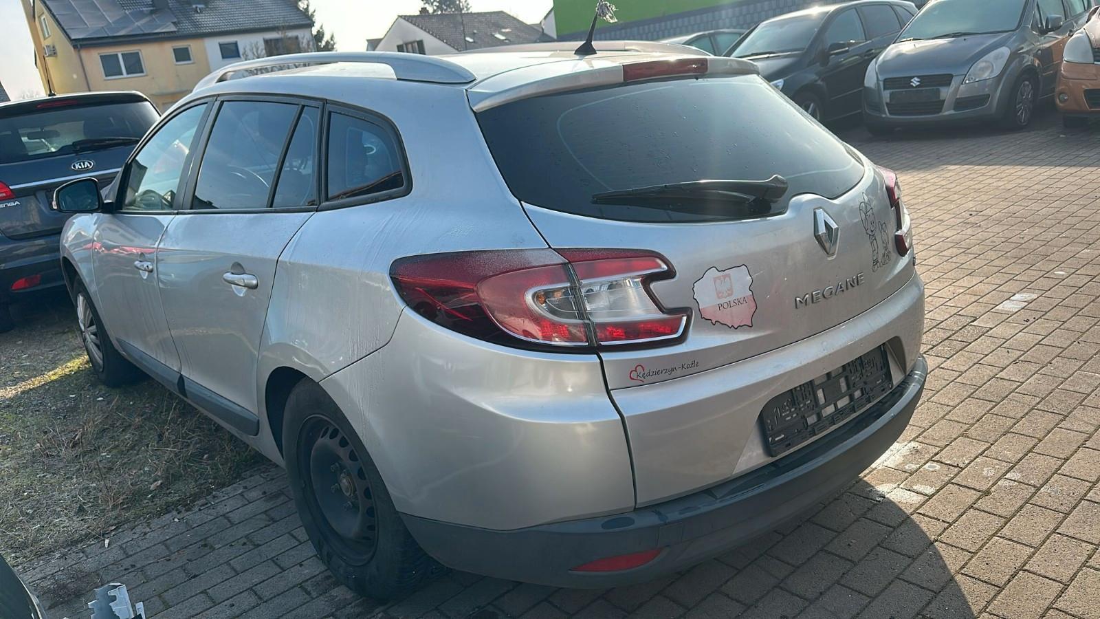 Renault Megane 2012 — engine 1.461 cm³, 106 HP (78kW)