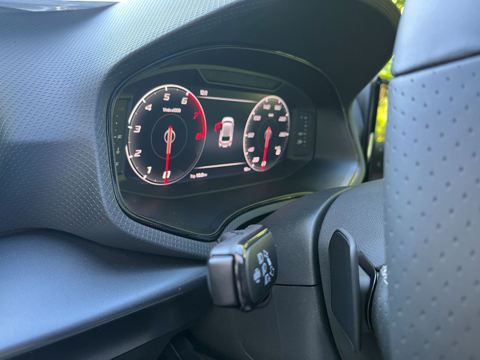 Fahrzeugabbildung SEAT Ibiza 1.5 TSI 110 kW FR DSG 18" NEUES MODELL
