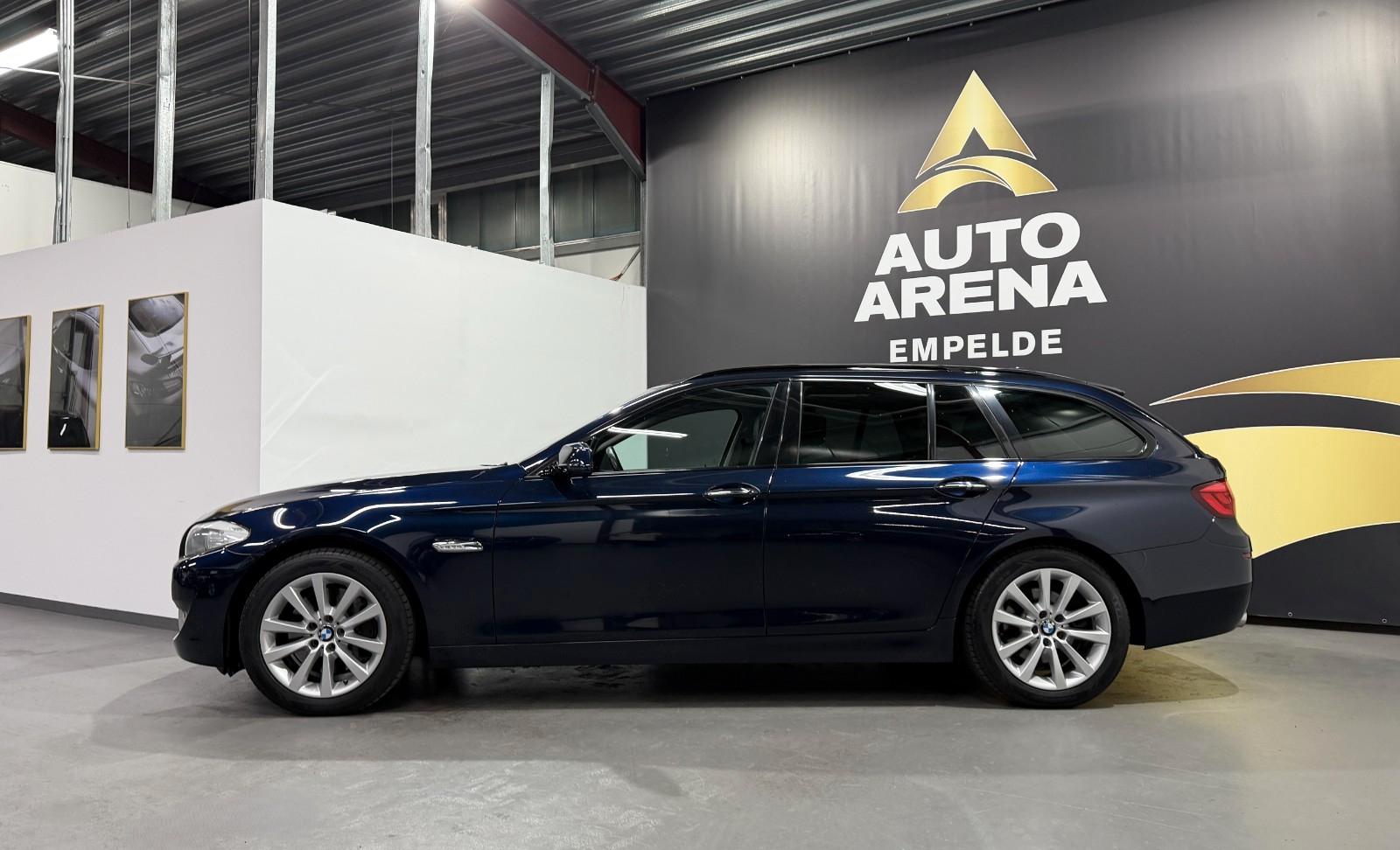 BMW 525 d Touring 218 ch • BVA • Pano • Cuir • Bi-Xénon • Attelage