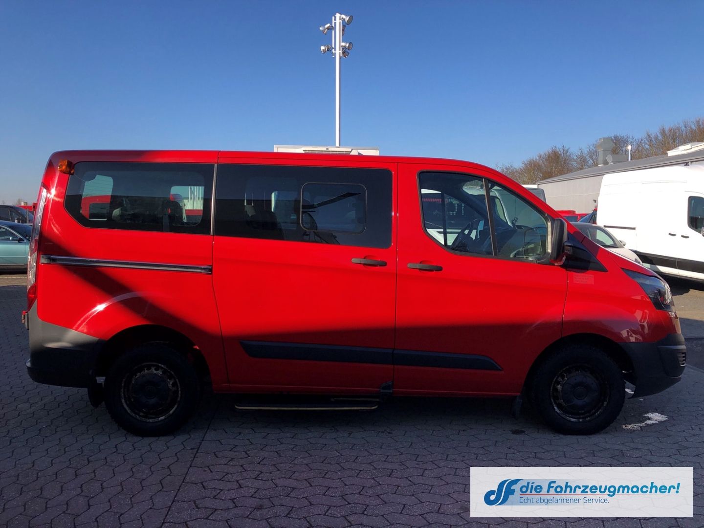 Fahrzeugabbildung Ford Transit Custom Kombi 300 L1 2.2 TDCi *2398 *KLIM