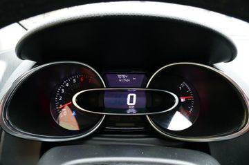 Fahrzeugabbildung Renault Clio IV Limited