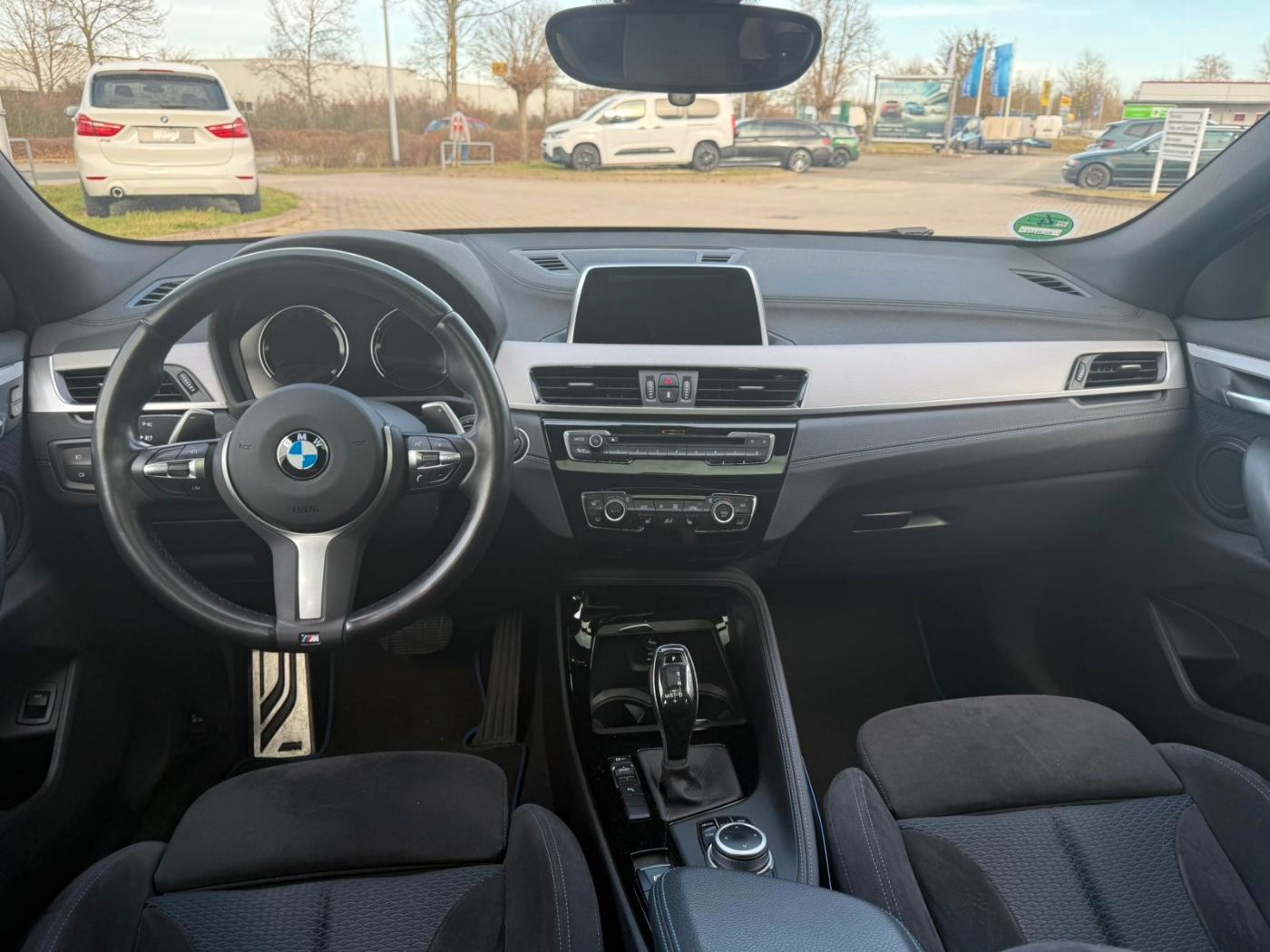 Fahrzeugabbildung BMW X2 20i M Sport +Glasdach+LED+Komfortzugang+AHK