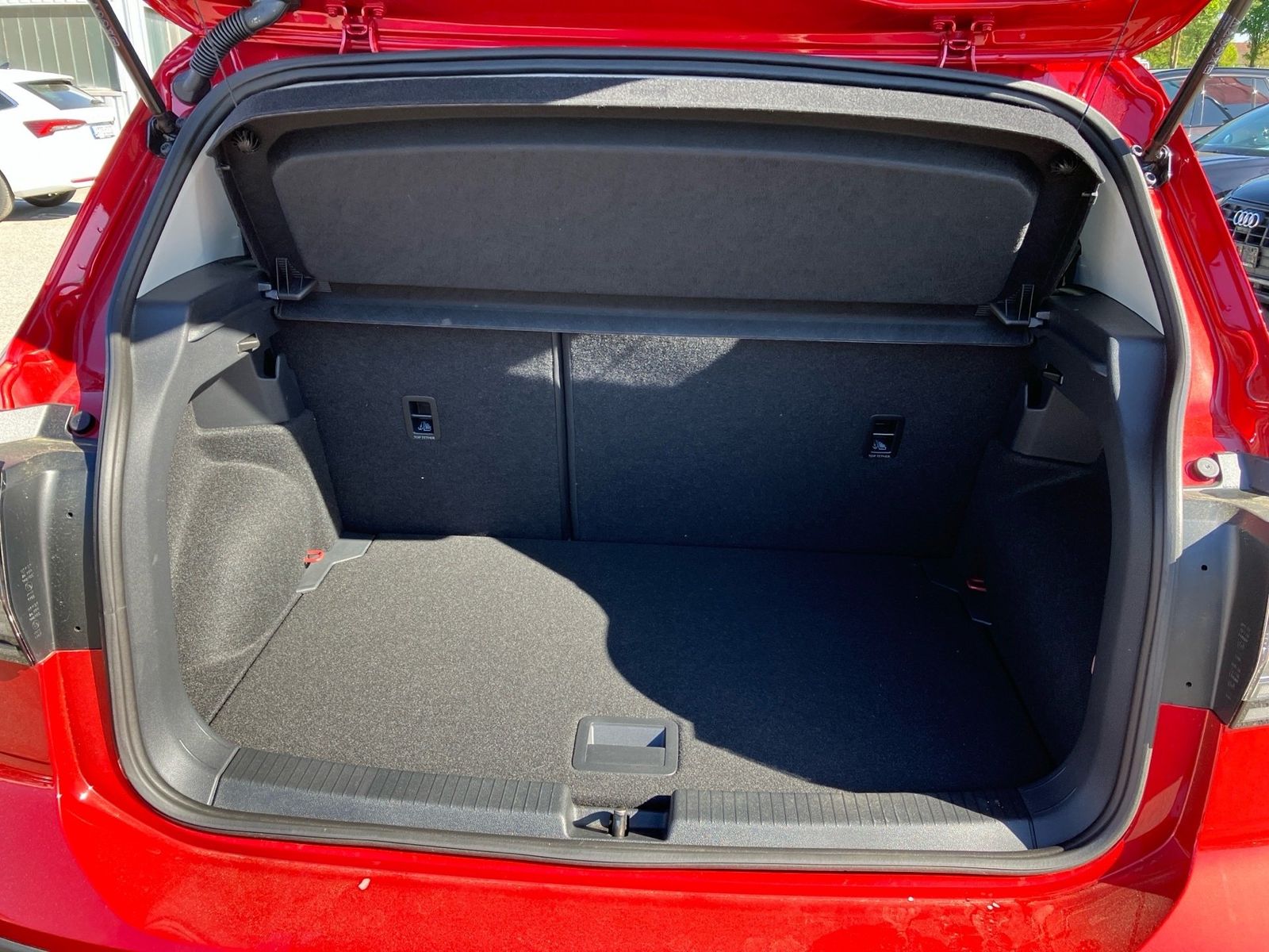 Volkswagen T-Cross - Bild 8
