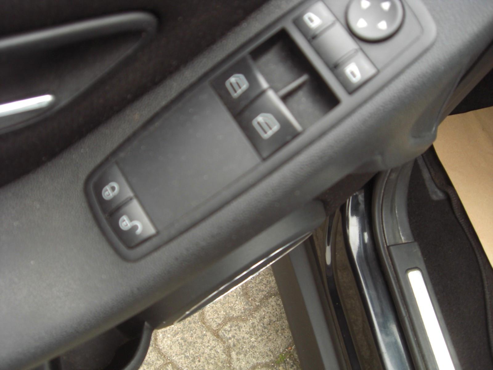 Mercedes-Benz B170 2005 — photo 8