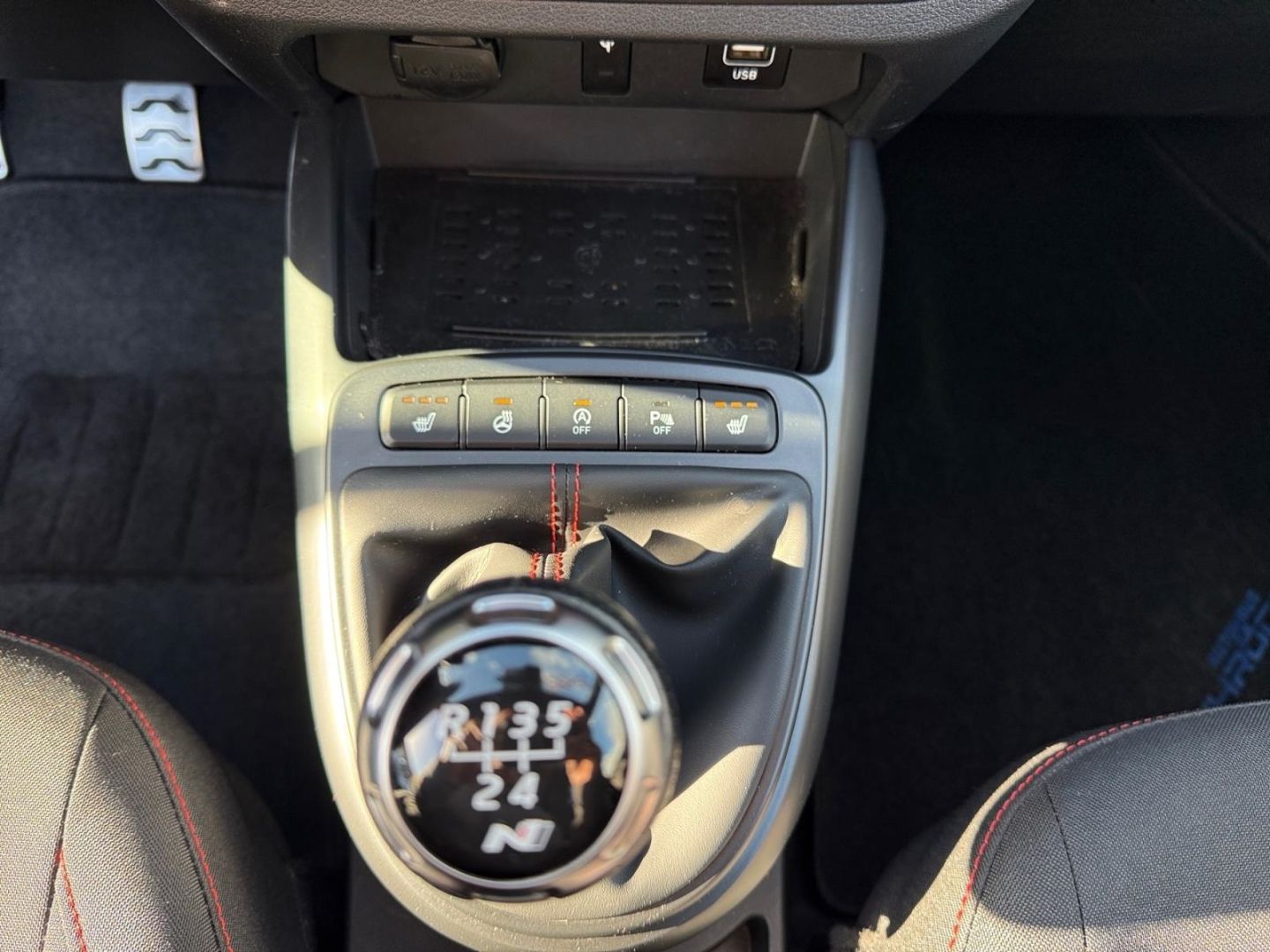 Fahrzeugabbildung Hyundai i10 1.0 T N-Line Navigation Allwetter Sitzheizun