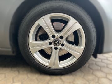 Mercedes E 250 - 6