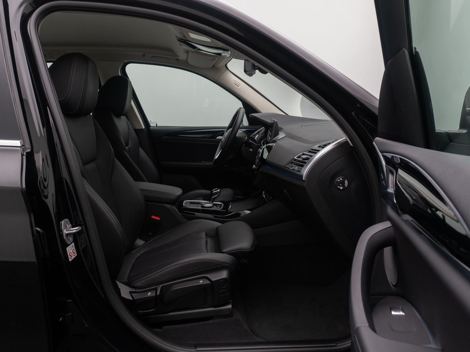 Fahrzeugabbildung BMW X3 xD30e Sport HUD DAB Kamera AHK Alarm 18Zoll