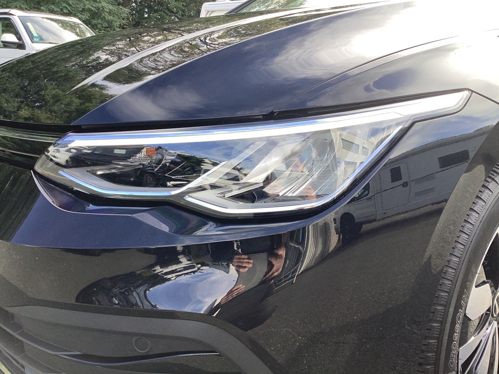 Fahrzeugabbildung Volkswagen Golf VIII TDI 1,99% DSG AHK ACC Kamera LED AID N