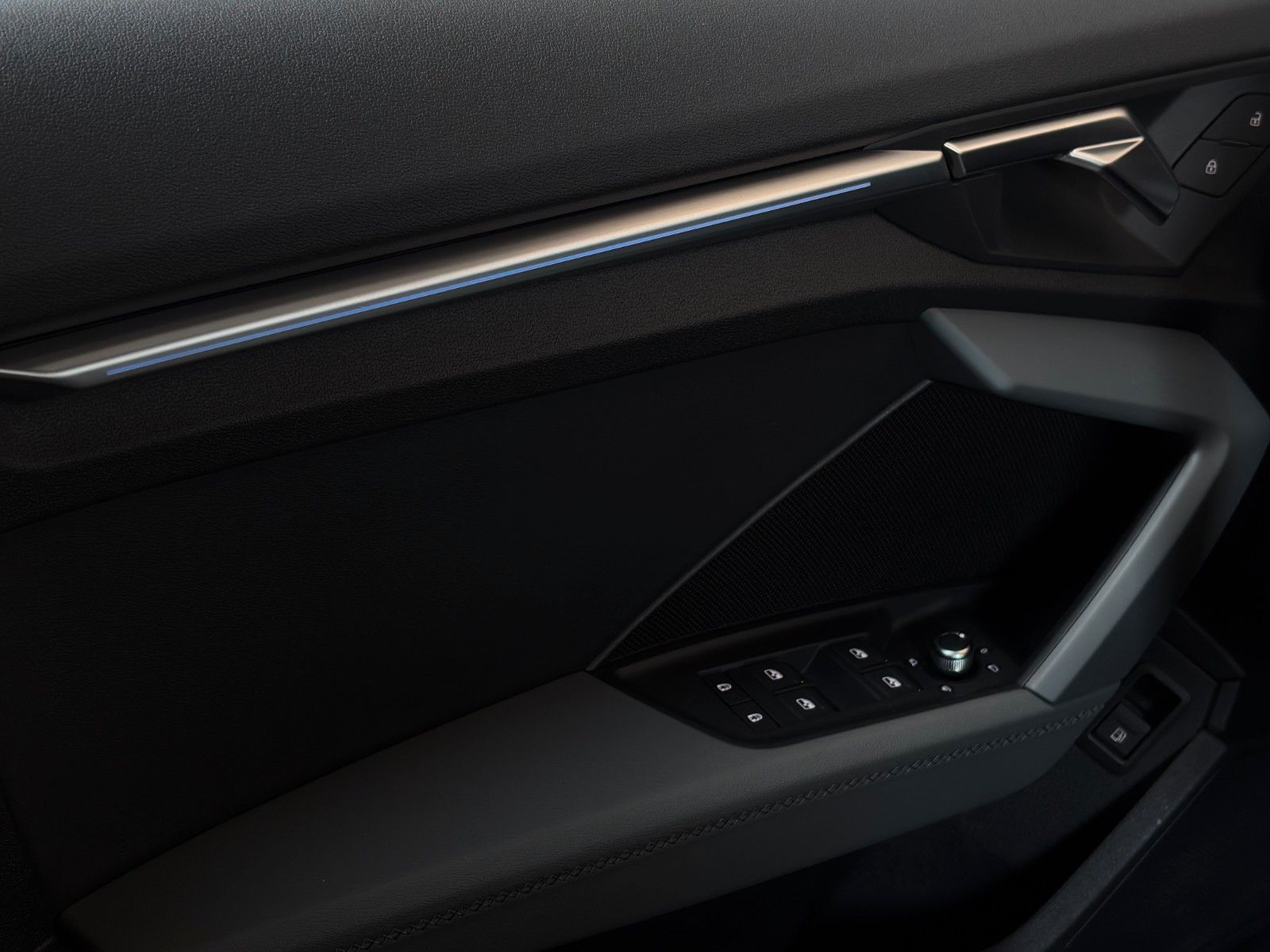 Fahrzeugabbildung Audi A3 Sportback 40 TFSIe Virtual 2Z-Klima PDC SHZ