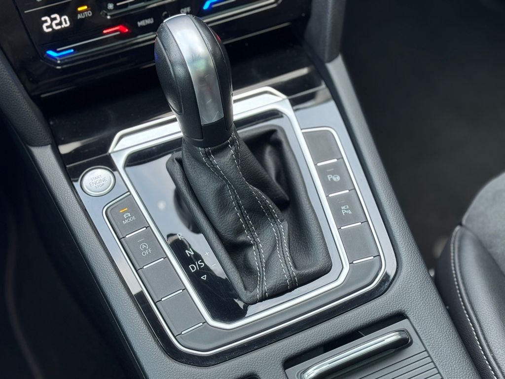 VW Arteon 2.0 TDI SB R-Line 4M*PANO*360*ACC*DCC* VW Arteon 2.0 TDI SB R-Line 4M*PANO*360*ACC*DCC*