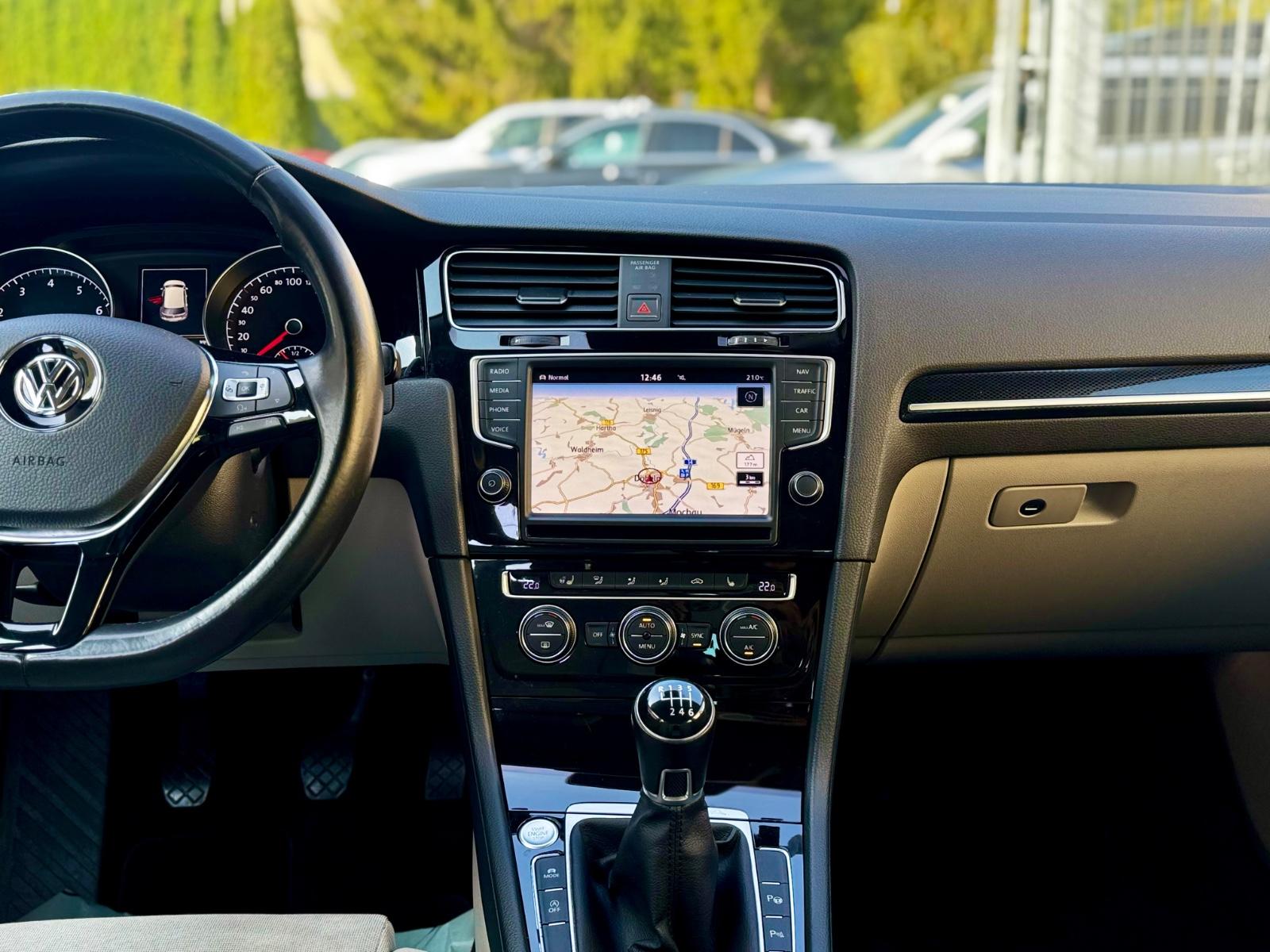 Volkswagen Golf VII 1.4 Highline /DYNAUDIO/ACC/AHK/DCC/DAB/