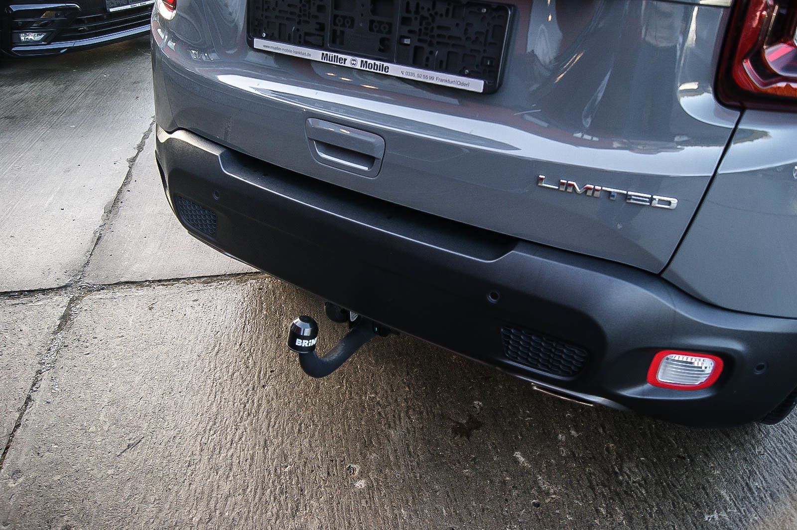 Fahrzeugabbildung Jeep Renegade 1.3 T-GDI Limited FWD KENWOOD PANORAMA