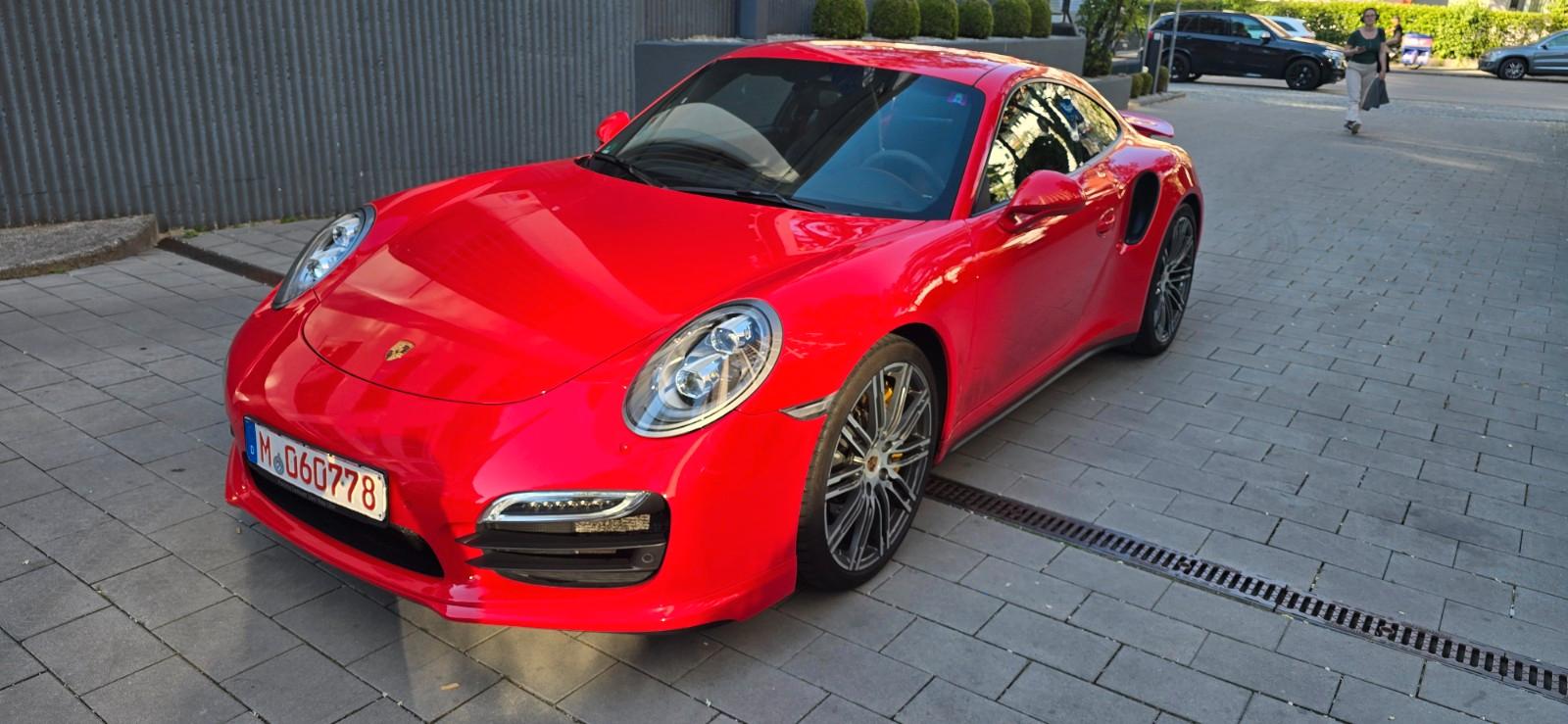 Porsche 911 Turbo,1.Hd.UF ,Scheckheft , PDLS+,Si18WegSpo