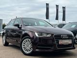 Audi A3 Sportback ambiente *AUTOMATIK*NAVI*LEDER* - Audi A3: Allradantrieb