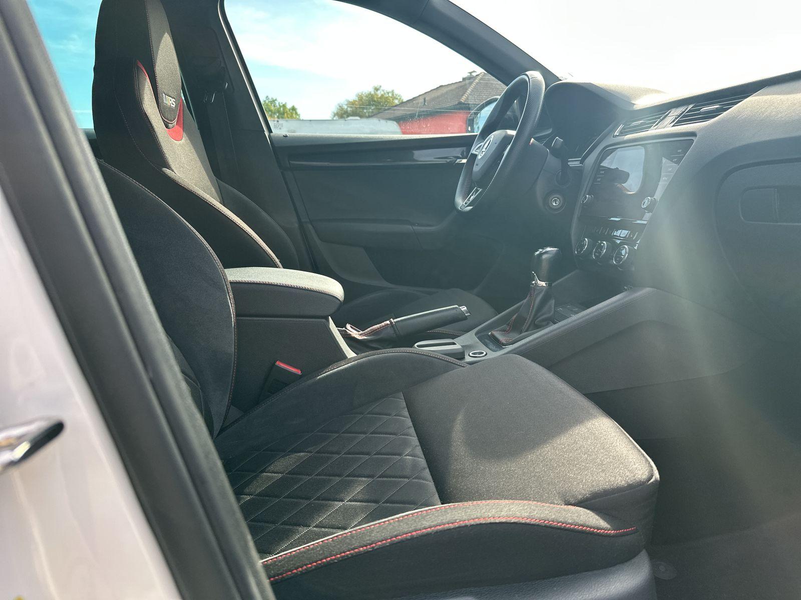 Skoda Octavia Combi 2.0 TSI RS 245 AHK|Navi|ACC