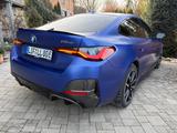 BMW i4 M50 - Carbonpaket - Frozen Blau - Glasdach - BMW i4 von privat