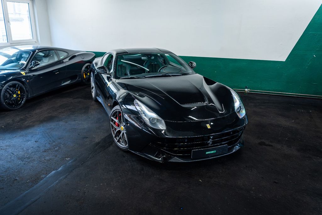 Ferrari F12