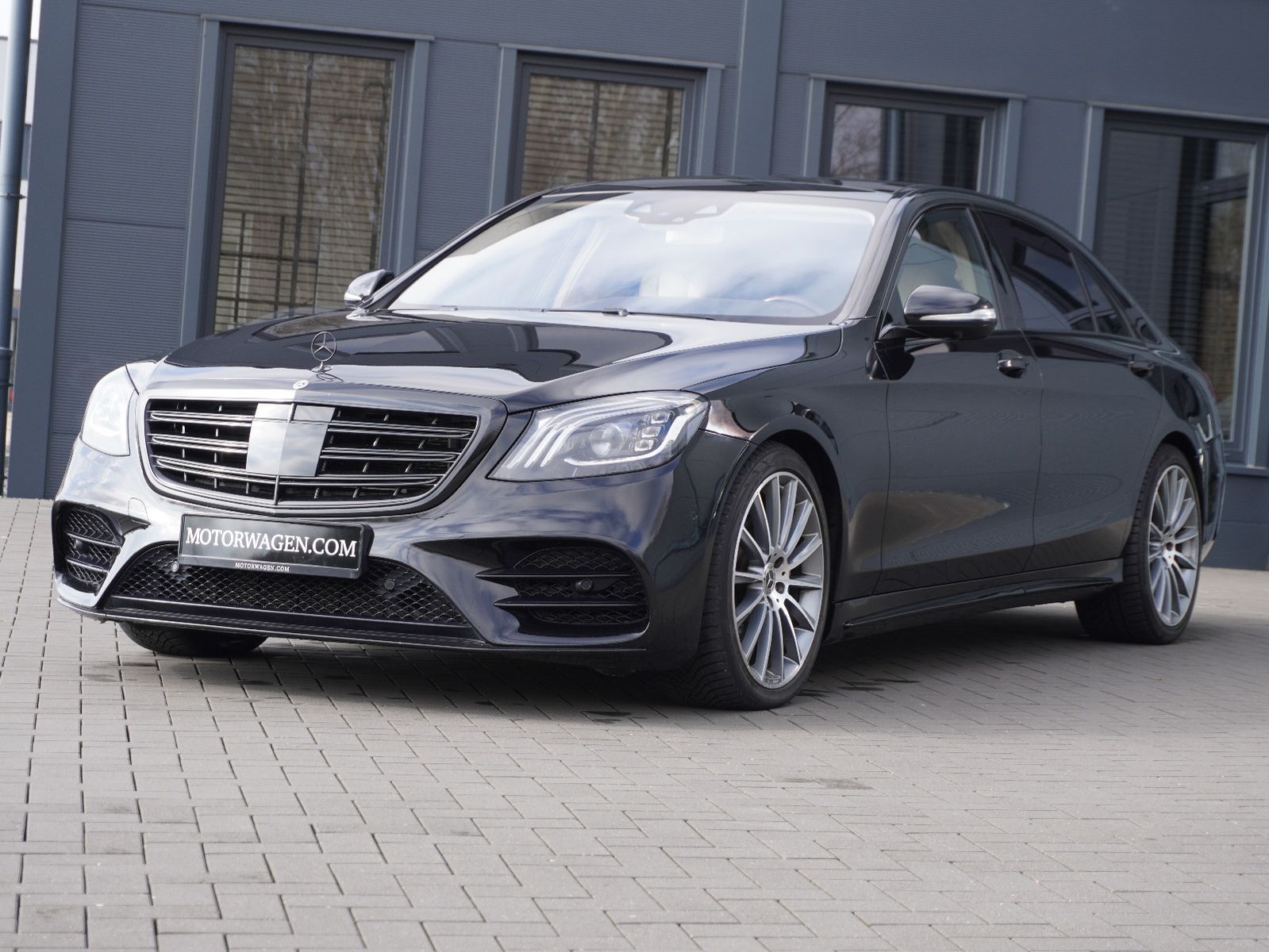 Fahrzeugabbildung Mercedes-Benz S 560 4Matic L AMG