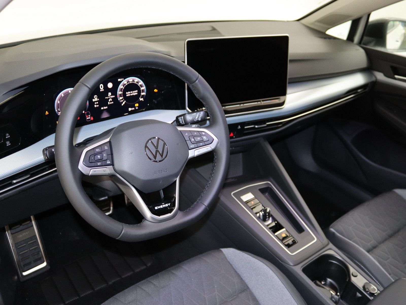 Volkswagen Golf VIII 1.5 eTSI Energy LED ACC NAVI KAMERA foto 11