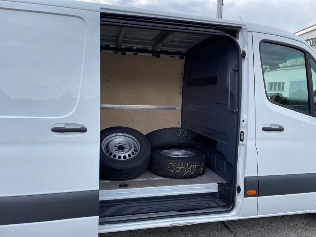 Fahrzeugabbildung Mercedes-Benz Sprinter 315 KA L2H1 RFK, Klima, Auftritt, SHZ