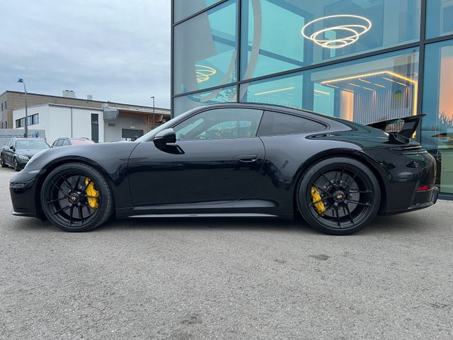 Porsche 992.2 COUPE 4 GTS*AEROKIT*CERAMIC*BURMESTER*LIFT