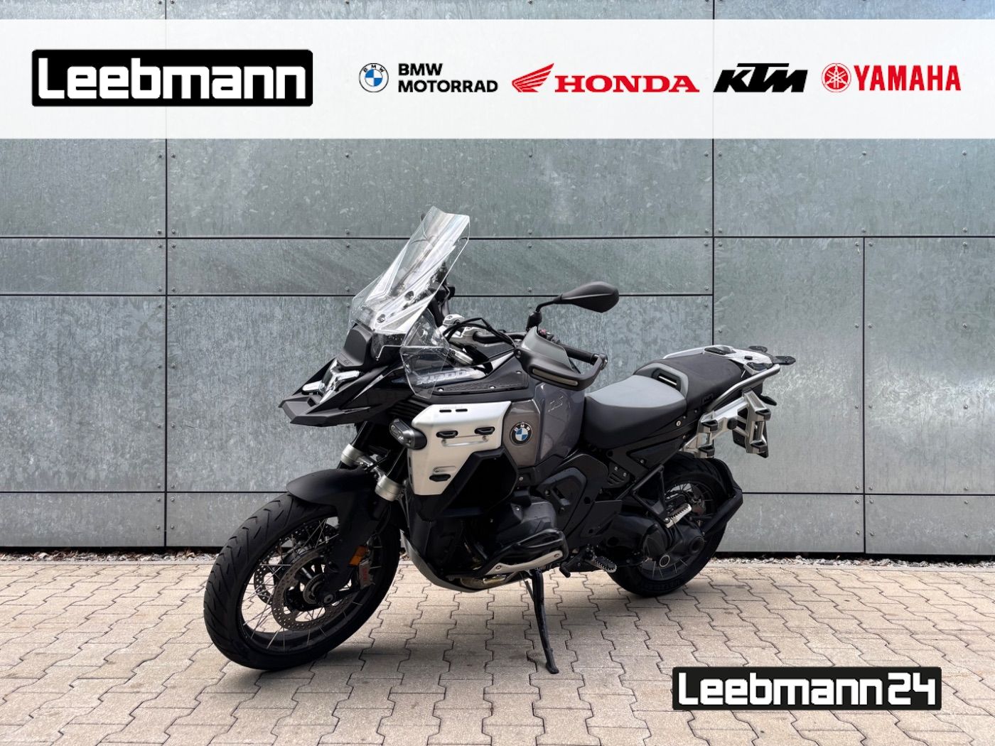 Fahrzeugabbildung BMW R 1300 GS Adventure Triple Black ASA 3 Pakete
