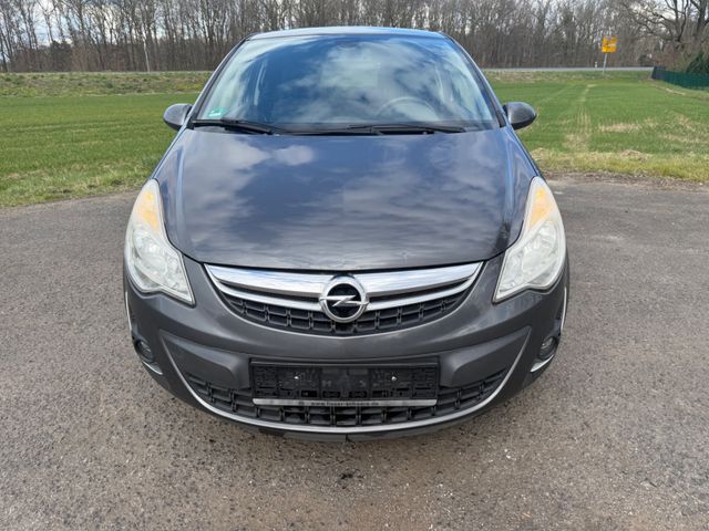 Opel Corsa D Satellite