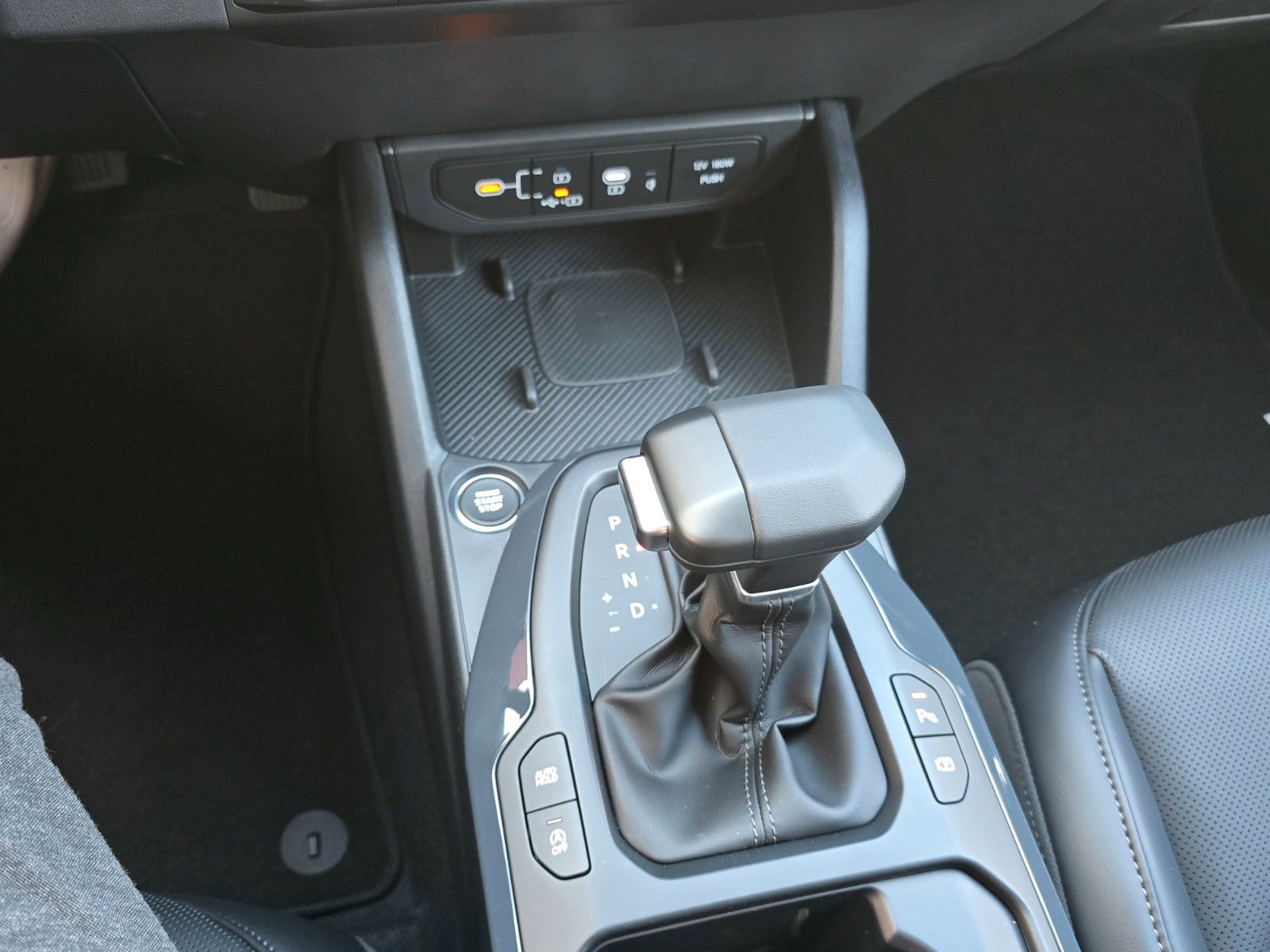 Fahrzeugabbildung Kia K4 Sportswagon 1.6T  DCT Spirit  DriveWise Sound