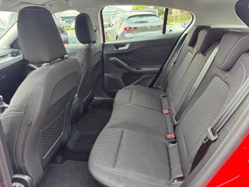 Ford Focus 1.0 Titanium NaviLEDKlima 