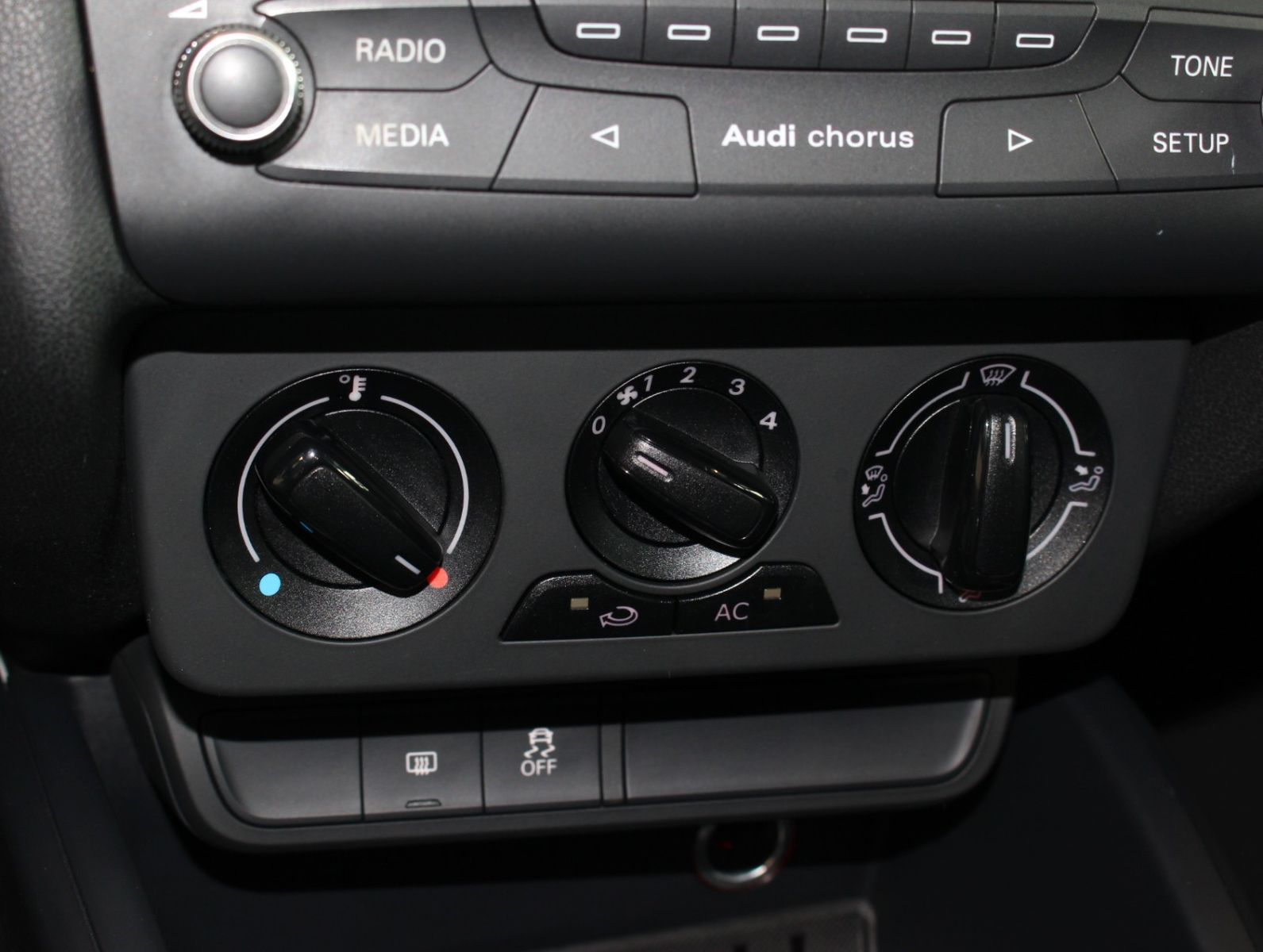 Fahrzeugabbildung Audi A1 Sportback Attraction 1.2 TFSI S line