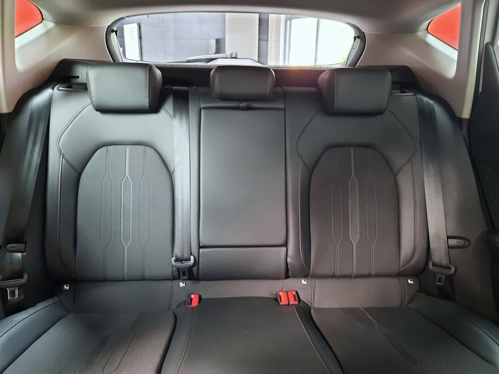 Fahrzeugabbildung CUPRA Formentor TSI *LED*Sitzhzg*Einparkh*App-Connect*