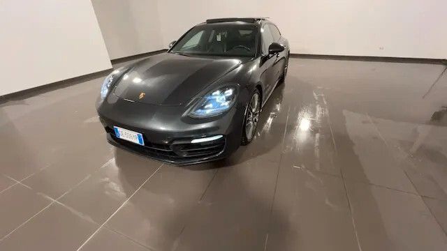 Porsche Panamera 4.0 Turbo S E-Hybrid Sport Turi