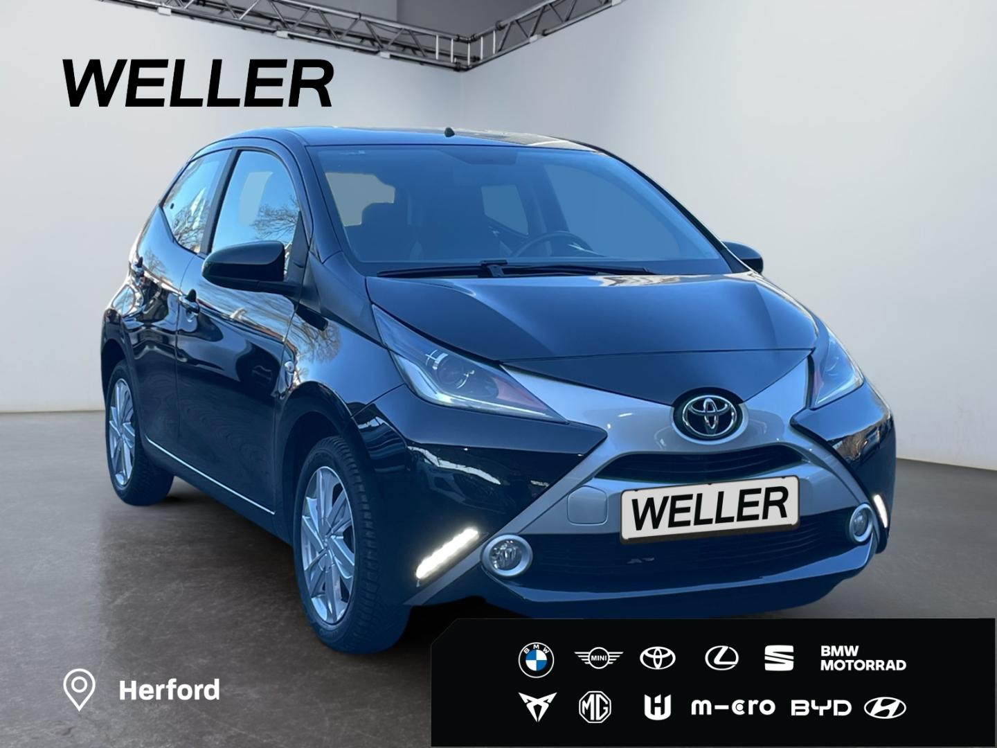 Toyota Aygo x-play touch *Kamera*BT*Color*LMF*Bordcomp*