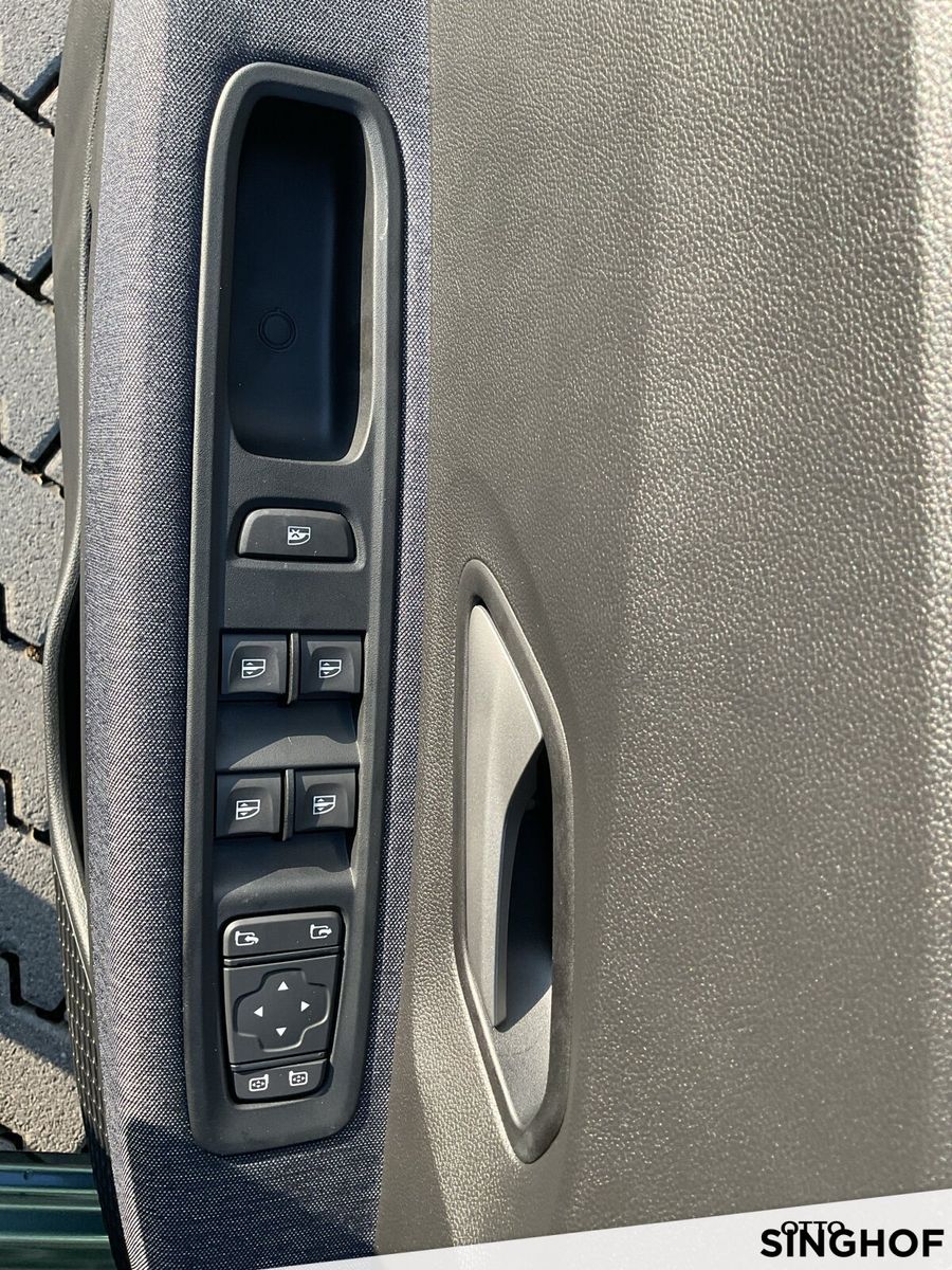 Fahrzeugabbildung Dacia Neuer Sandero Journey TCe 100