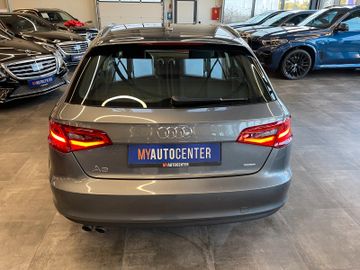 Audi A3 Sportback attraction ultra*2. Hand*Navi*Xenon